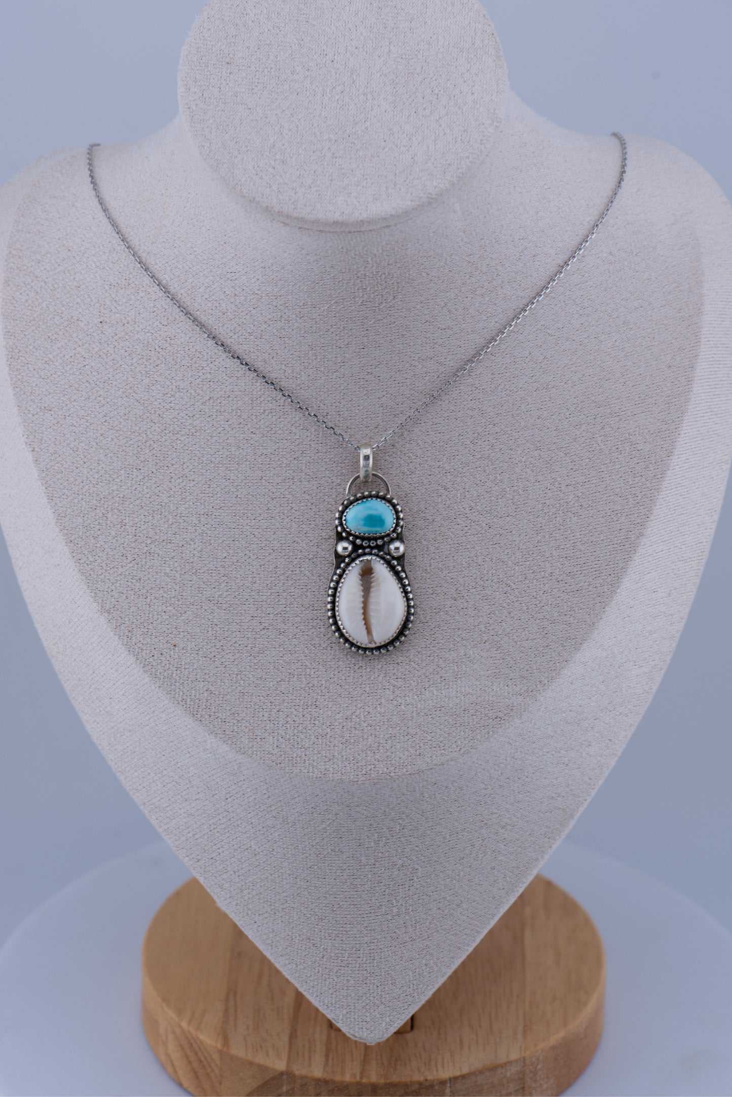 Golden hills Turquoise & Cowrie shell pendant - Sterling silver