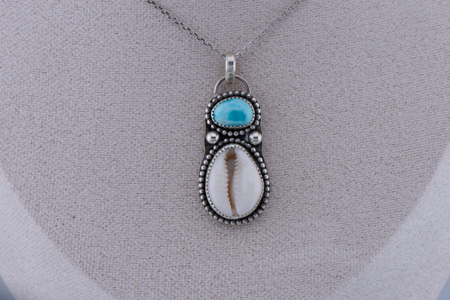 Golden hills Turquoise & Cowrie shell pendant - Sterling silver