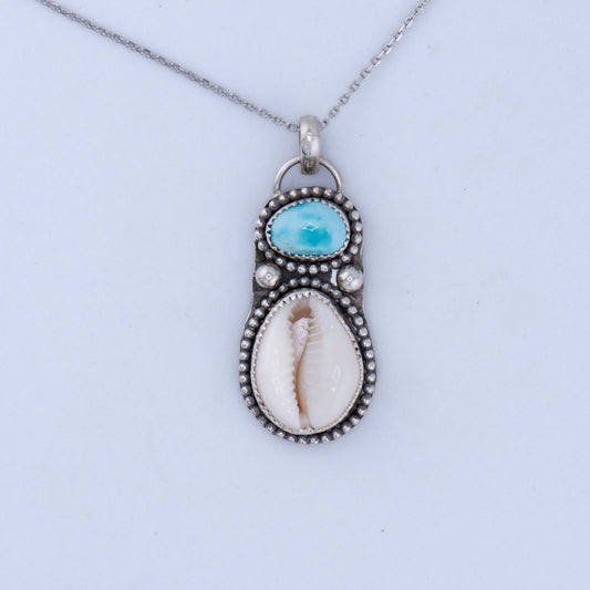 Golden hills Turquoise & Cowrie shell pendant - Sterling silver